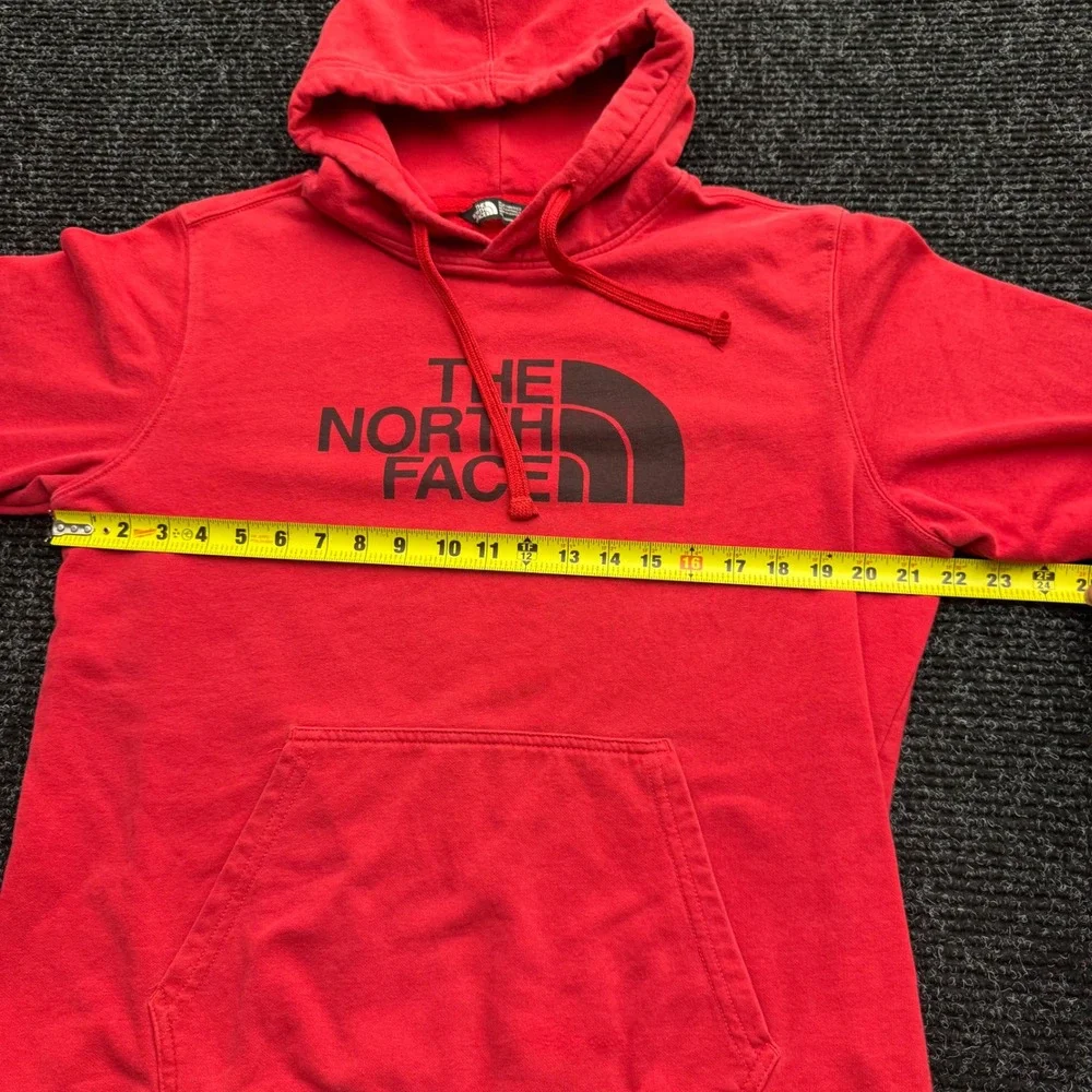 The North Face Mens Red Graphic Logo Pullover Hoodie Size Medium NF0A3NZA